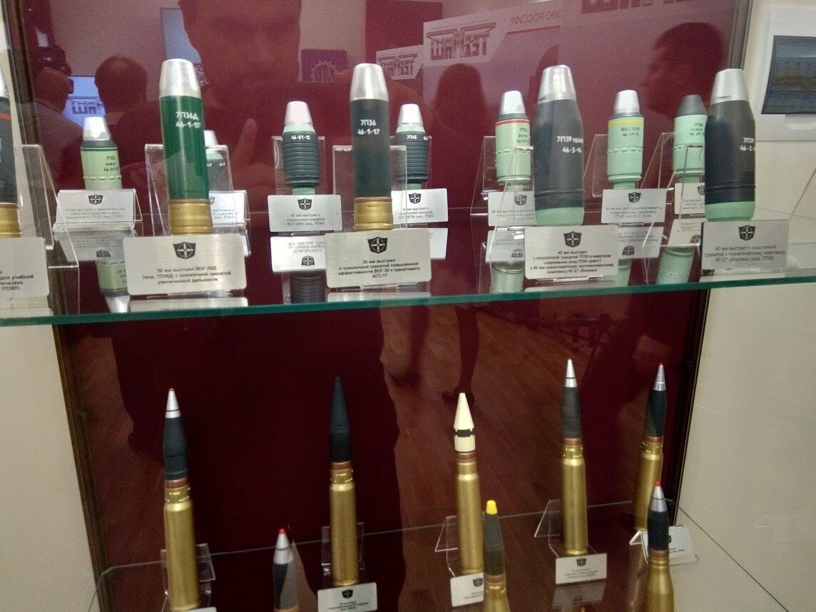 От пулеметных патронов до перспективных ракет: в Тамбове показали современные боеприпасы, фото-3
