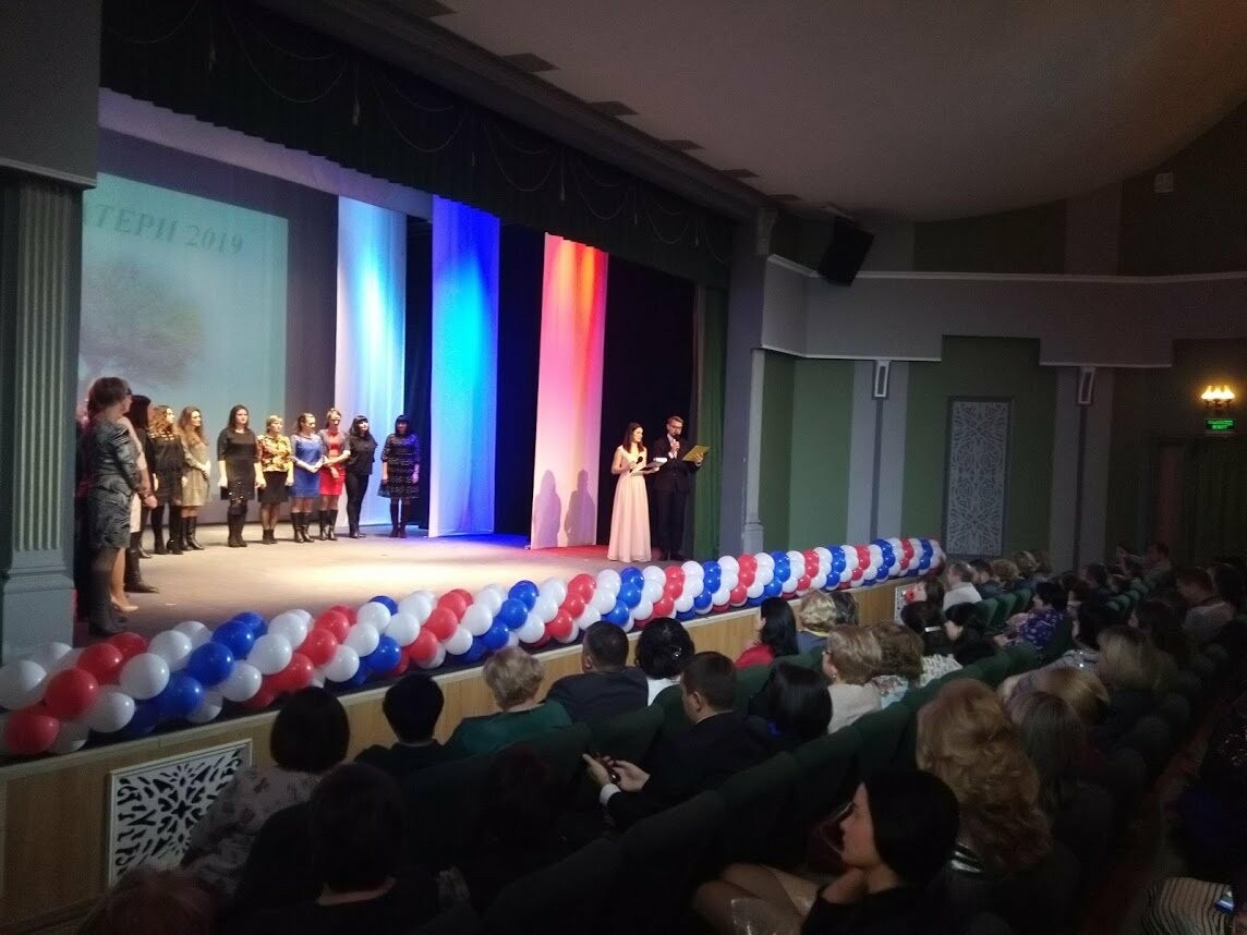 В Тамбовском молодежном театре чествовали матерей, фото-2