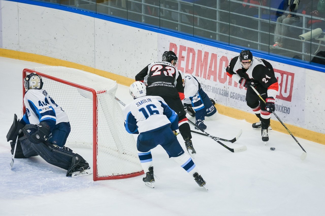 Тамбовские хоккеисты уступили в овертайме воронежцам, фото-1, Ирина Фёдорова
